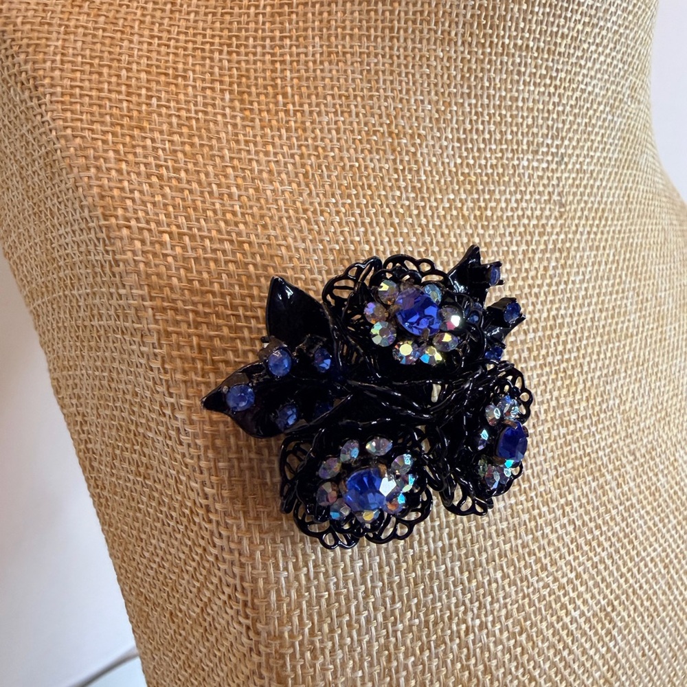 Vintage Coro Black With Blue Crystal Brooch - Picture 4 of 7